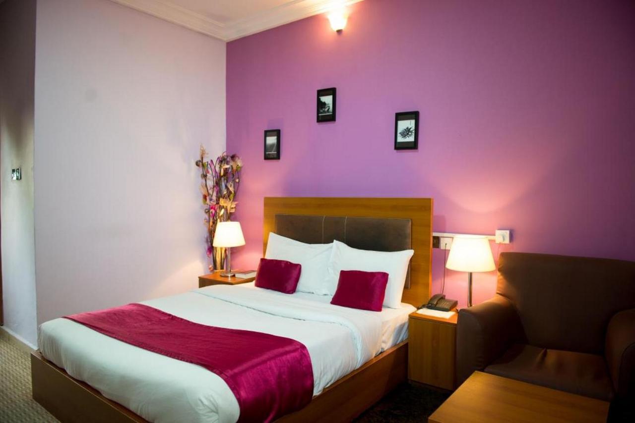 Room In Lodge - Grand Ibro Hotel Abuja Jabi Kültér fotó